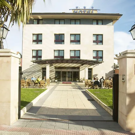 Hospedium Blu 3* Loiu