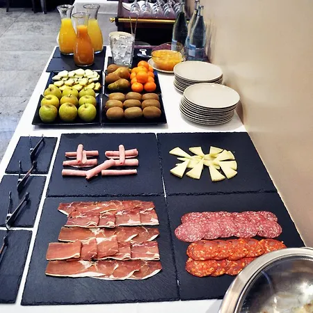 欧洲酒店集团都市洛尤酒店